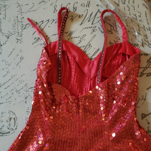 Dress - Picture 4 of 6